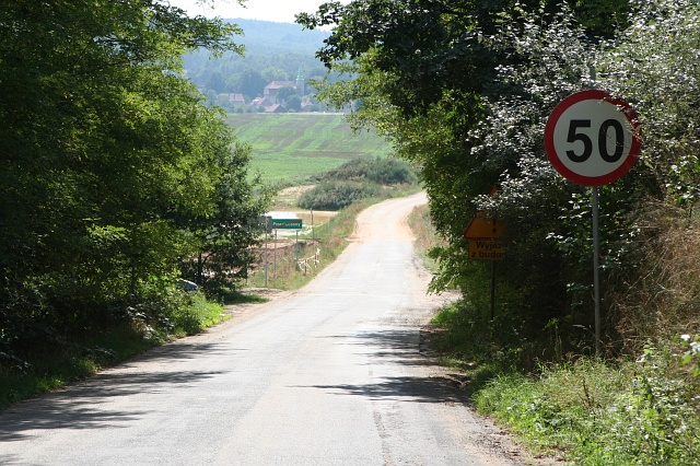 Budowa autostrady A4 - Przesieczany; widok w poprzek autostrady na poudnie