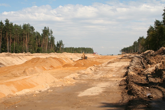 Budowa autostrady A4 - okolice Godzieszowa; widok w kierunku Bolesawca