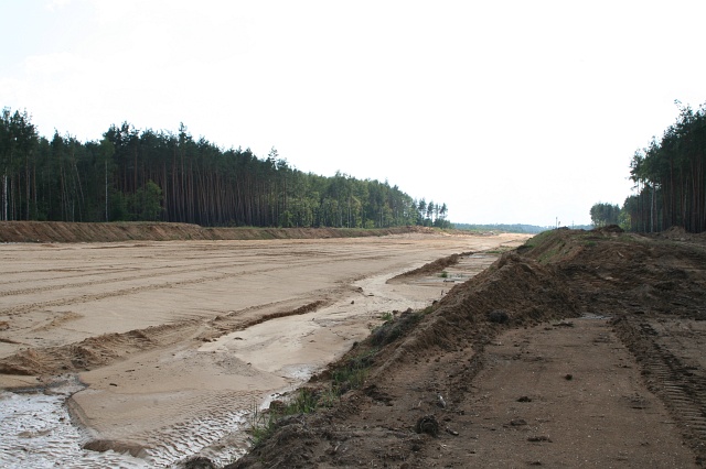 Budowa autostrady A4 - las na zachd od Czernej; widok w kierunku Jdrzychowic