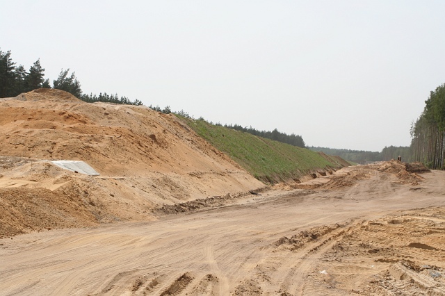 Budowa autostrady A4 - Godzieszw; widok w kierunku Jdrzychowic