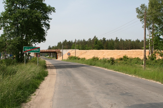 Budowa autostrady A4 - Godzieszw; widok w poprzek autostrady