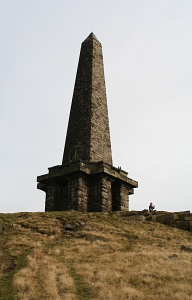 Anglia: 36-metrowy Stoodley Pike z 1856 roku jest punktem widokowym na dolin rzeki Calder